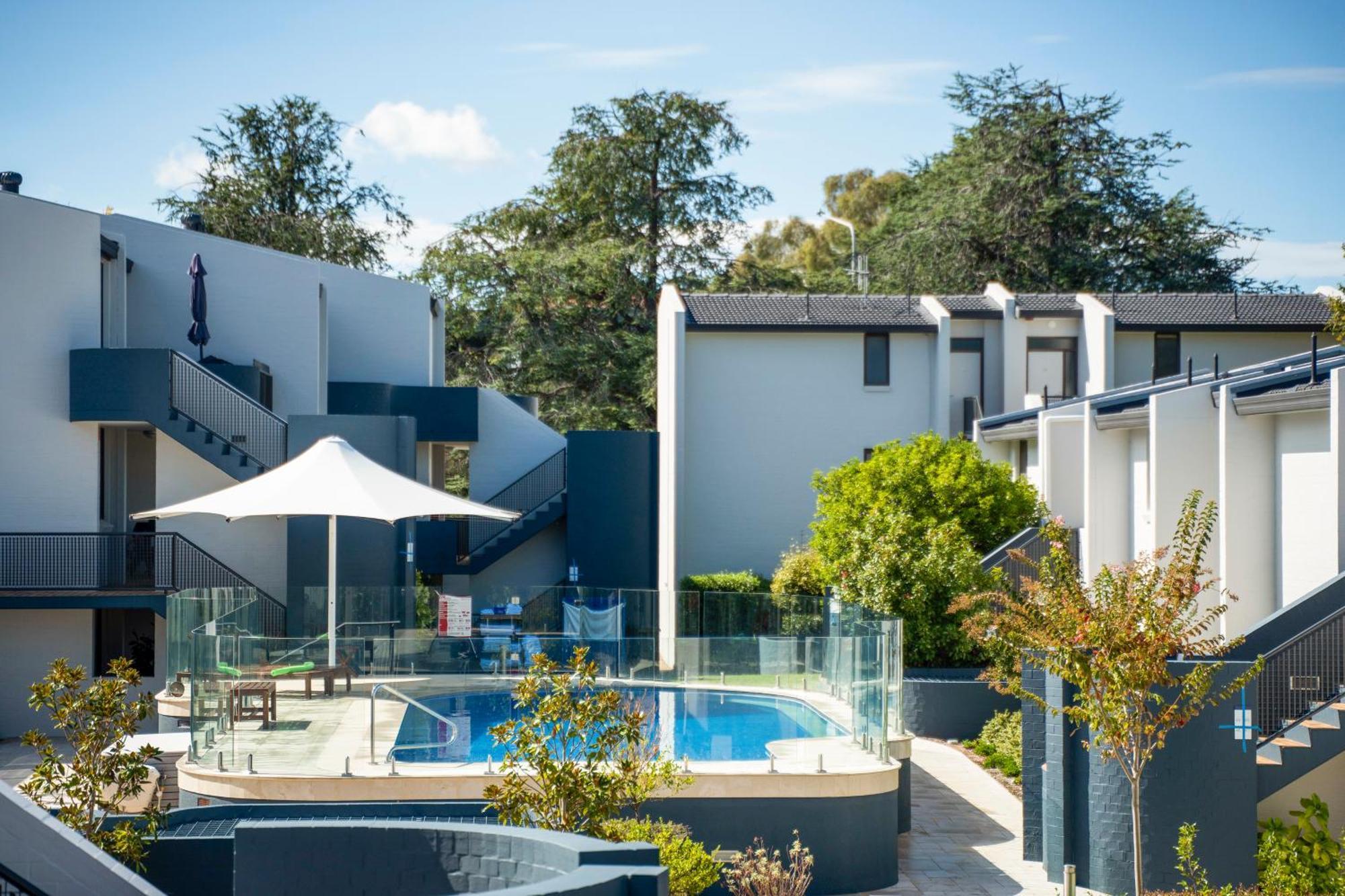 Manuka Park Serviced Apartments Canberra Eksteriør billede